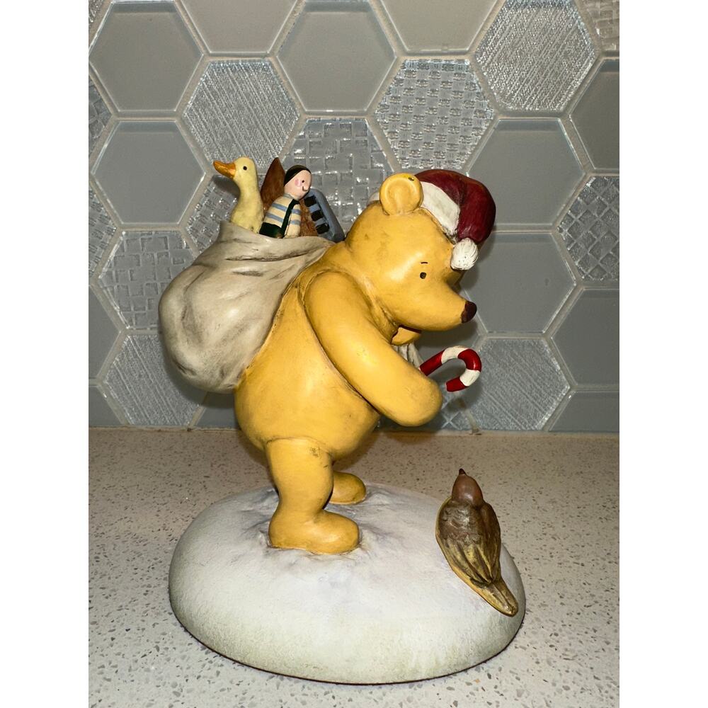 Charpente Disney Winnie the Pooh Santa Christmas Figurine With Candy Little Bird